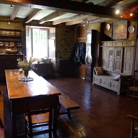 Alojamento de Acomodação e Pequeno-almoço Chambres D’hôtes De Barathe *