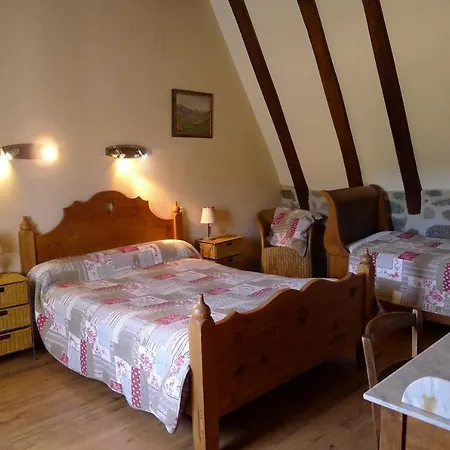 Chambres D’hôtes De Barathe Alojamento de Acomodação e Pequeno-almoço *